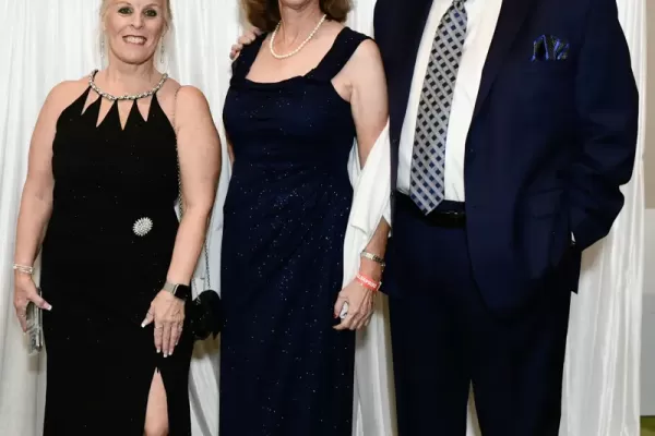 8509846-159-vertical-225