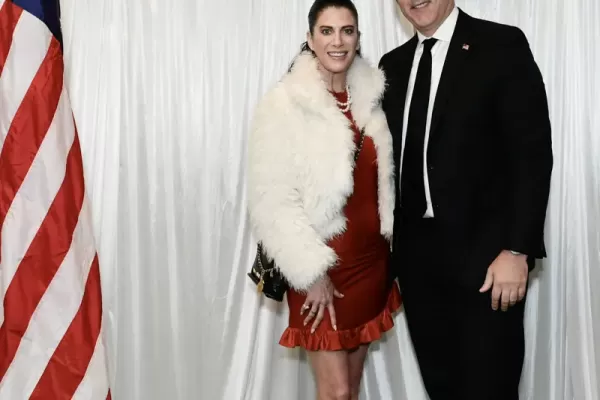 8509848-161-vertical-228