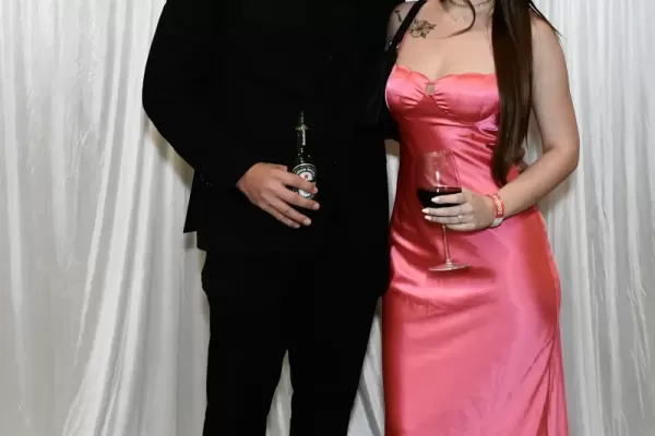 8509850-163-vertical-231