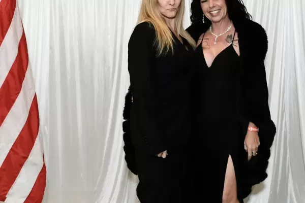 8509893-206-vertical-294